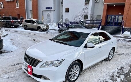 Toyota Camry, 2014 год, 2 190 000 рублей, 2 фотография