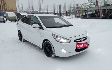 Hyundai Solaris II рестайлинг, 2014 год, 999 000 рублей, 2 фотография