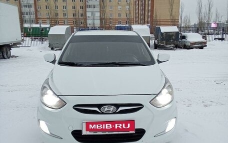 Hyundai Solaris II рестайлинг, 2014 год, 999 000 рублей, 3 фотография