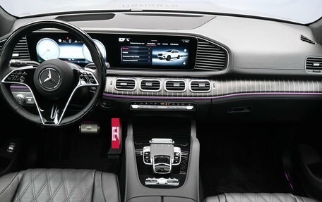 Mercedes-Benz Maybach GLS I, 2024 год, 40 000 000 рублей, 15 фотография