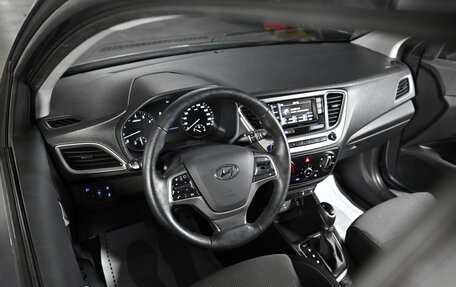 Hyundai Solaris II рестайлинг, 2019 год, 1 055 000 рублей, 11 фотография