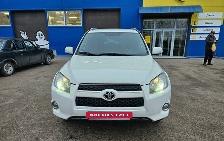 Toyota RAV4, 2010 год, 1 768 000 рублей, 4 фотография