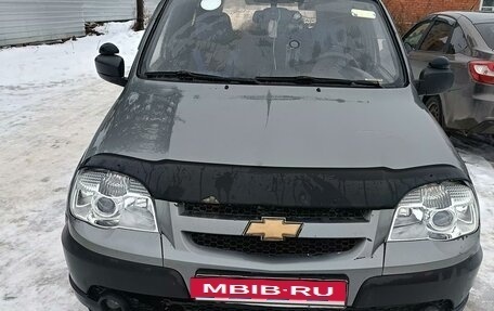 Chevrolet Niva I рестайлинг, 2012 год, 380 000 рублей, 5 фотография