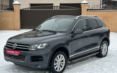 Volkswagen Touareg III, 2012 год, 1 850 000 рублей, 14 фотография