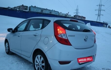 Hyundai Solaris II рестайлинг, 2014 год, 1 120 000 рублей, 5 фотография