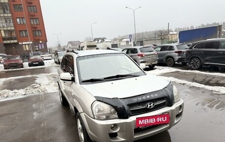 Hyundai Tucson III, 2007 год, 785 000 рублей, 2 фотография