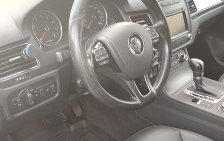 Volkswagen Touareg III, 2012 год, 1 800 000 рублей, 6 фотография