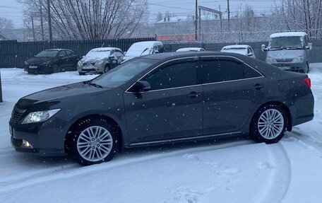 Toyota Camry, 2013 год, 1 800 000 рублей, 2 фотография