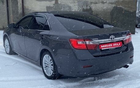 Toyota Camry, 2013 год, 1 800 000 рублей, 3 фотография