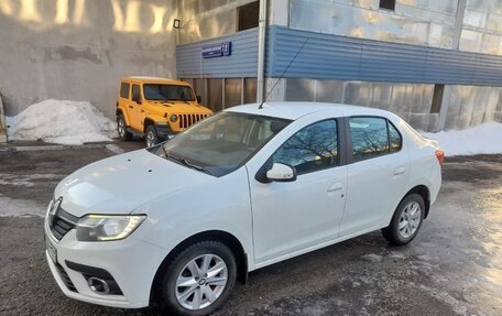 Renault Logan II, 2019 год, 905 000 рублей, 8 фотография