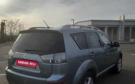 Mitsubishi Outlander III рестайлинг 3, 2007 год, 1 200 000 рублей, 7 фотография