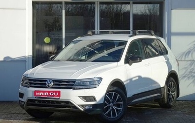 Volkswagen Tiguan II, 2019 год, 2 150 000 рублей, 1 фотография