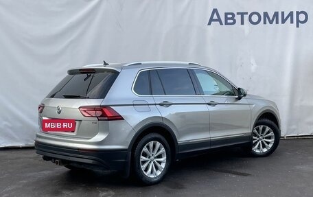 Volkswagen Tiguan II, 2017 год, 2 080 000 рублей, 5 фотография