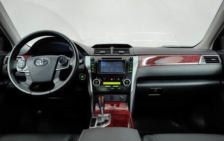 Toyota Camry, 2014 год, 1 888 000 рублей, 6 фотография