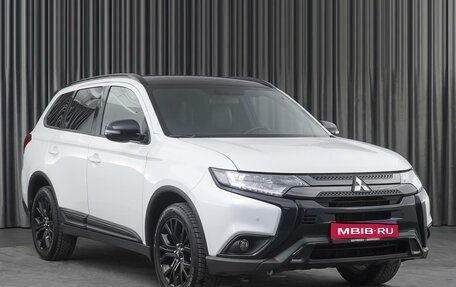 Mitsubishi Outlander III рестайлинг 3, 2021 год, 3 050 000 рублей, 1 фотография