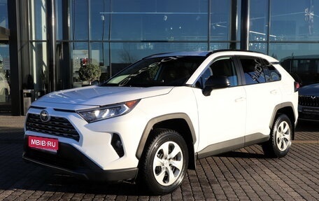 Toyota RAV4, 2021 год, 2 970 000 рублей, 1 фотография