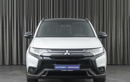 Mitsubishi Outlander III рестайлинг 3, 2021 год, 3 050 000 рублей, 3 фотография