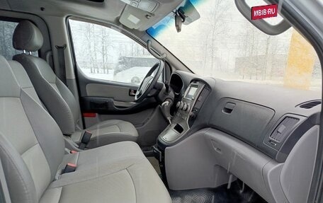 Hyundai Grand Starex Grand Starex I рестайлинг 2, 2011 год, 1 465 000 рублей, 13 фотография