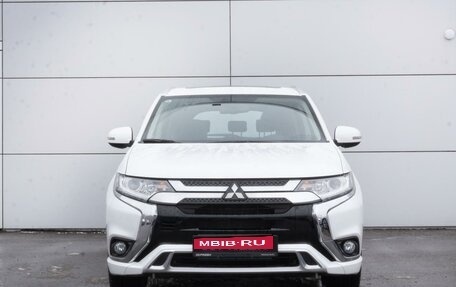 Mitsubishi Outlander III рестайлинг 3, 2022 год, 3 235 000 рублей, 3 фотография