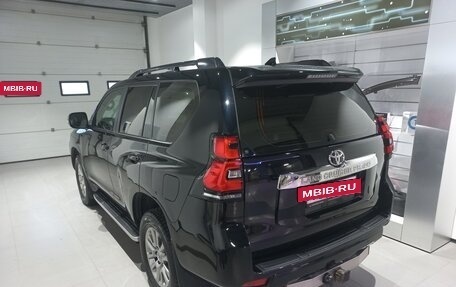 Toyota Land Cruiser Prado 150 рестайлинг 2, 2019 год, 4 749 000 рублей, 6 фотография