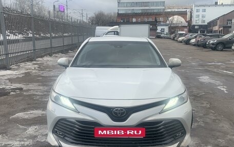 Toyota Camry, 2018 год, 2 500 000 рублей, 2 фотография