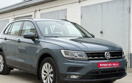 Volkswagen Tiguan II, 2019 год, 2 450 000 рублей, 4 фотография