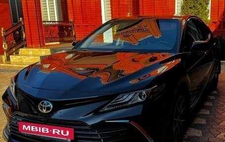 Toyota Camry, 2023 год, 3 490 000 рублей, 5 фотография