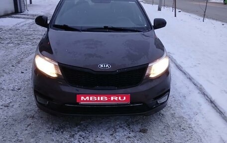 KIA Rio III рестайлинг, 2015 год, 900 000 рублей, 2 фотография