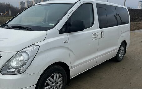 Hyundai H-1 II рестайлинг, 2016 год, 2 050 000 рублей, 3 фотография