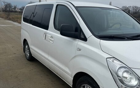 Hyundai H-1 II рестайлинг, 2016 год, 2 050 000 рублей, 7 фотография