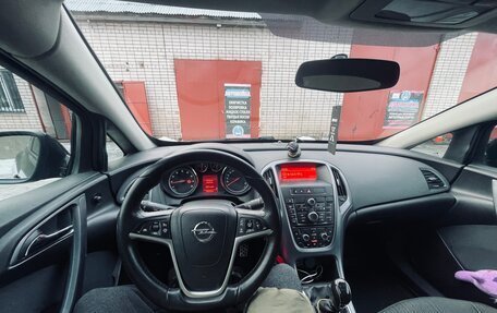 Opel Astra J, 2013 год, 1 350 000 рублей, 10 фотография