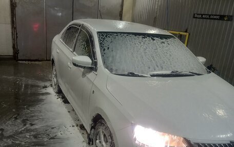 Skoda Rapid I, 2014 год, 710 000 рублей, 5 фотография