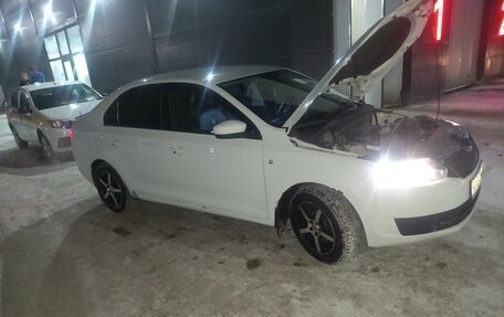 Skoda Rapid I, 2014 год, 710 000 рублей, 2 фотография