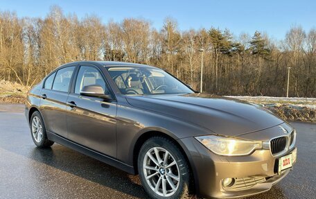 BMW 3 серия, 2013 год, 2 100 000 рублей, 2 фотография