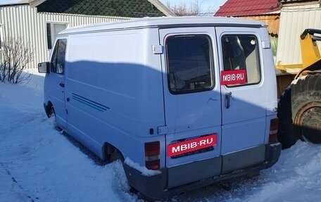 Renault Trafic, 1992 год, 300 000 рублей, 3 фотография