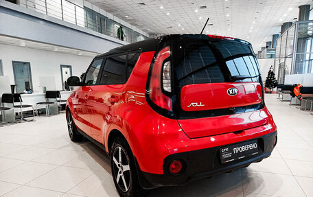 KIA Soul II рестайлинг, 2017 год, 1 649 000 рублей, 7 фотография