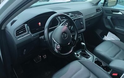 Volkswagen Tiguan II, 2018 год, 3 000 000 рублей, 1 фотография