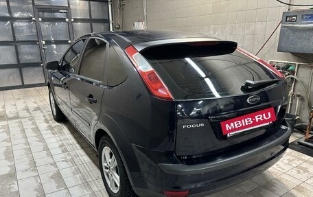 Ford Focus II рестайлинг, 2005 год, 490 000 рублей, 3 фотография