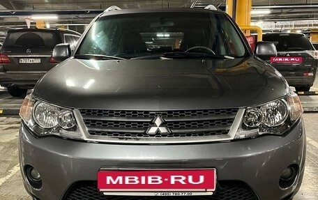 Mitsubishi Outlander III рестайлинг 3, 2008 год, 950 000 рублей, 4 фотография