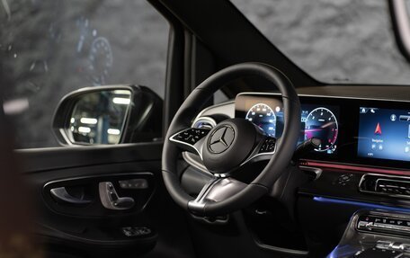 Mercedes-Benz V-Класс, 2024 год, 16 990 000 рублей, 12 фотография