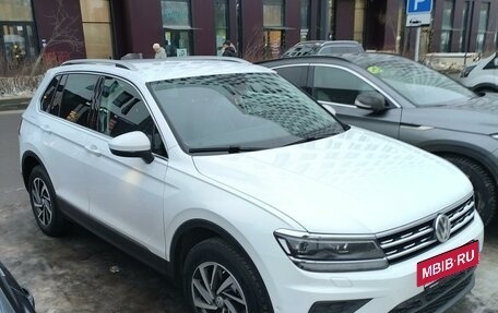 Volkswagen Tiguan II, 2018 год, 3 000 000 рублей, 14 фотография