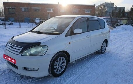 Toyota Ipsum II, 2002 год, 980 000 рублей, 4 фотография