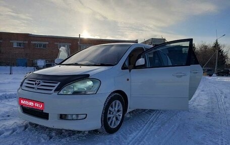 Toyota Ipsum II, 2002 год, 980 000 рублей, 10 фотография