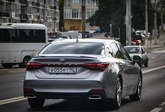 Toyota Avalon XX50, 2022 год, 4 250 000 рублей, 1 фотография