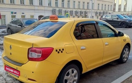 Renault Logan II, 2015 год, 750 000 рублей, 3 фотография