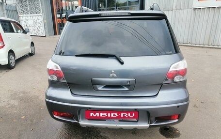 Mitsubishi Outlander III рестайлинг 3, 2006 год, 680 000 рублей, 5 фотография