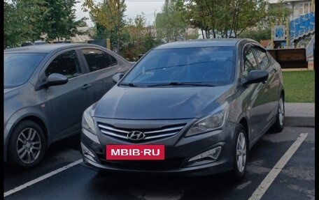 Hyundai Solaris II рестайлинг, 2013 год, 550 000 рублей, 2 фотография