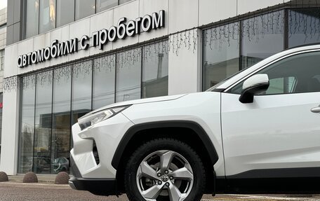 Toyota RAV4, 2020 год, 3 700 000 рублей, 2 фотография