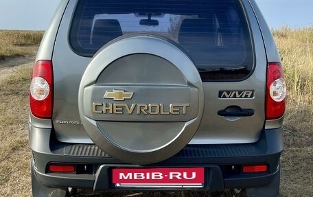 Chevrolet Niva I рестайлинг, 2015 год, 645 000 рублей, 4 фотография