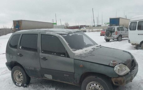 Chevrolet Niva I рестайлинг, 2005 год, 160 000 рублей, 3 фотография